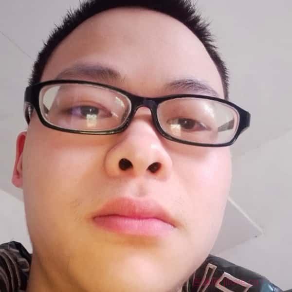 湖南28岁单身帅哥真诚找对象-长春征婚网